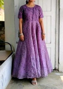 💜M size Lavender full flair gown🔥 princess gown