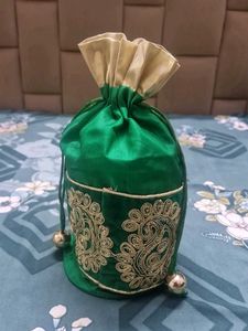 Green & Gold Pouch