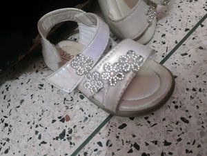 Girls White Sandals with Flower Detail