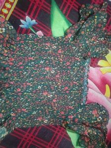 Floral Print Smocked Top