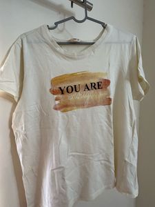 Off White Color Tshirt