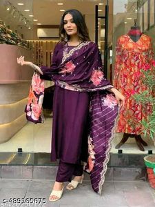 Elegant Black V_Neck Embroidered Kurta Set 🥰💝