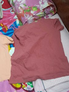 3 women tshirts s size