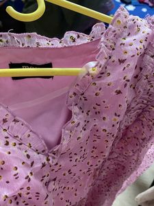 MAX top With Ruffled Sleeves