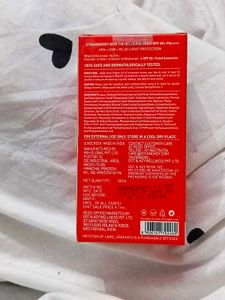 Dot &amp; Key Strawberry Dew Sunscreen