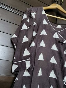 Women Brown Printed Cotton Kurta