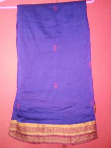 Womens Violet Plain Saree With Golden Par.