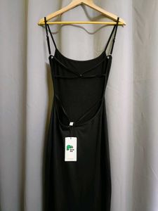 Newme Cross Backless Dress 🖤
