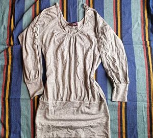retro grey top...  but 2 get two free