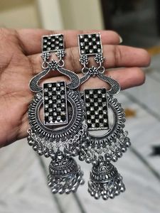 Stylish Jhumka Earrings