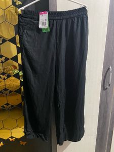 Black Solid Palazzo