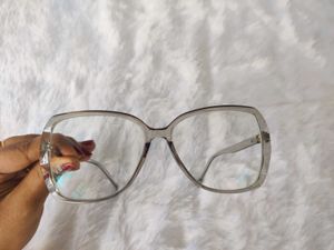 TRANSPARENT POWERED GLASSES