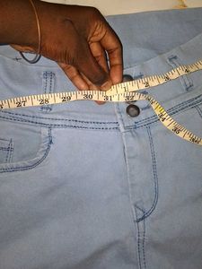 Light Wash High-Waisted Jeans
