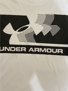 Under armour 6yr Kid Size.