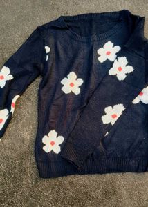 Floral Sweater 🌷🛍️