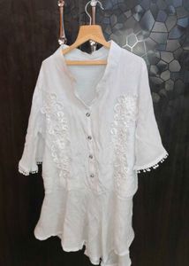 Women White Top And Shirt