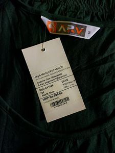 ( NEW WITH TAG ) WOMEN COTTON GENJI CASUAL TOP
