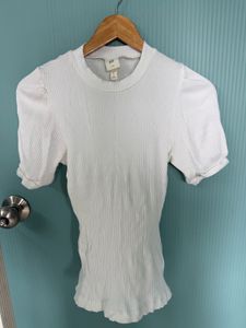 H&amp;M Tee Top For Women Free Size .