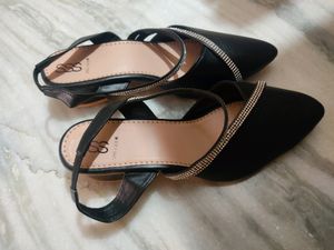 Street style Store Heels Belly