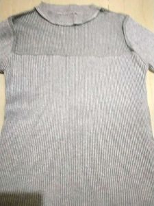 Stylish Gray Knit Top