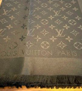 Auntentic Louis Vuitton Shawl