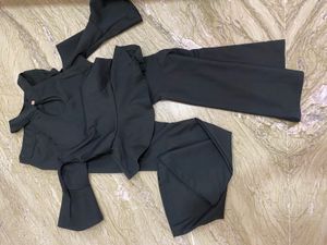 coord set cold shoulder top and bell bo