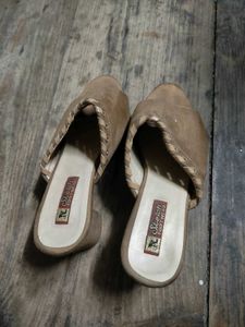 Heeled Sandals on Sale !