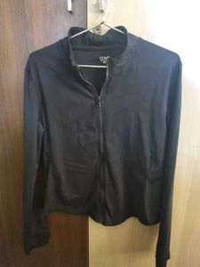 Cava Athleisure Black Zip-Up Jacket