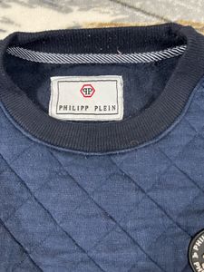 Stylish Navy Blue Sweatshirt