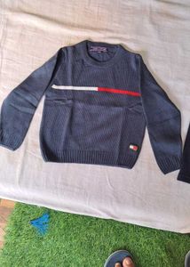Kid&#39;s sweatshirt