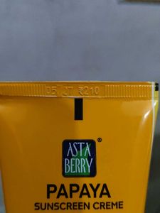AstaBerry Papaya Sunscreen SPF 50 100 Ml Pack Of 2
