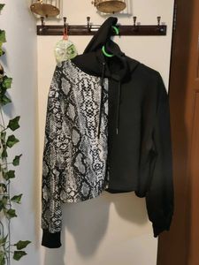 Snakeskin &amp; Black Color Block Hoodie