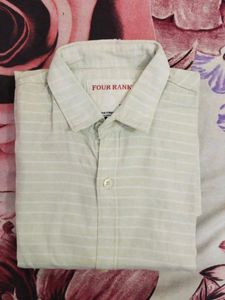 Men&#39;s Striped Shirt