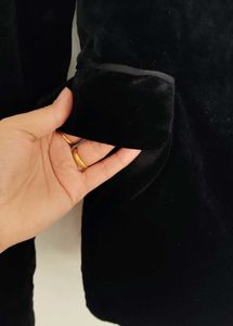 Zara Tuxedo Velvet Collar Blazer