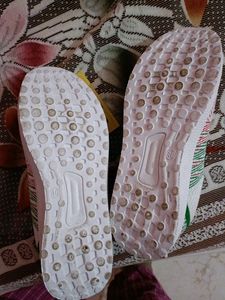 Sports Shoes