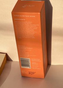 Foxtale Super Glow Face Wash