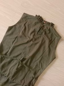 Cute Green Cinched Waist Top💚💅