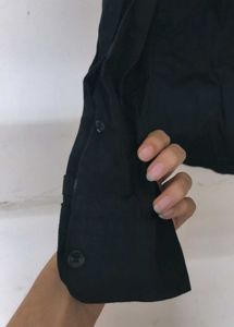 Spread Collar Classic Shirt
