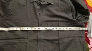Greyish Black Men&#39;s Shirt