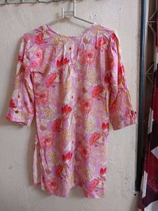 Combo Of Three Short Kurtis Size M