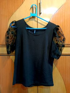 Black Puffed Sleeve Top