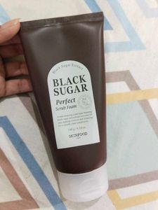 Skinfood Black Sugar Scrub🍚