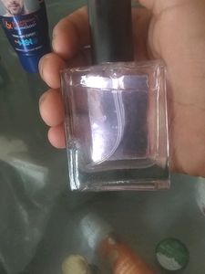 Perfume And Screen Brightening Cream