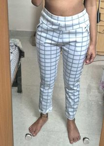 White Grid Slim-Fit Trousers with Side Pocket