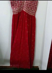 FIXED PRICE!!!WEDDING GOWN WITH DUPATTA