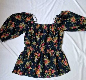 Floral Print Top🌸