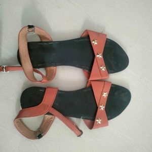 Flats Sandals