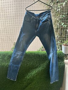 MUFTI brand classic blue Jeans Size 32 Stretchable
