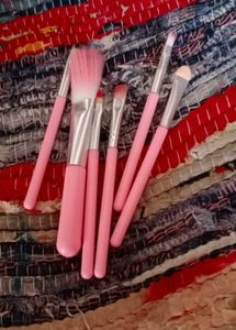 Hello Kitty Makeup Brushes