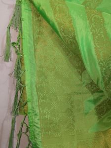 Banarsi Silk Dupatta (Women&#39;s)